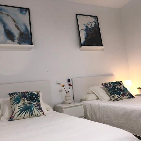 Апартаменты Carihuela Playa, Торремолинос Экстерьер фото
